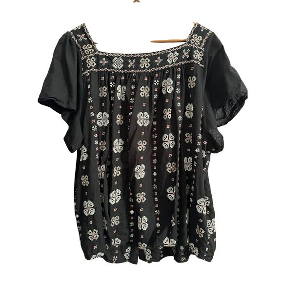 Torrid 4X Boho Black Embroidered Peasant Blouse | Rayon Linen Blend Festival - Picture 4 of 13